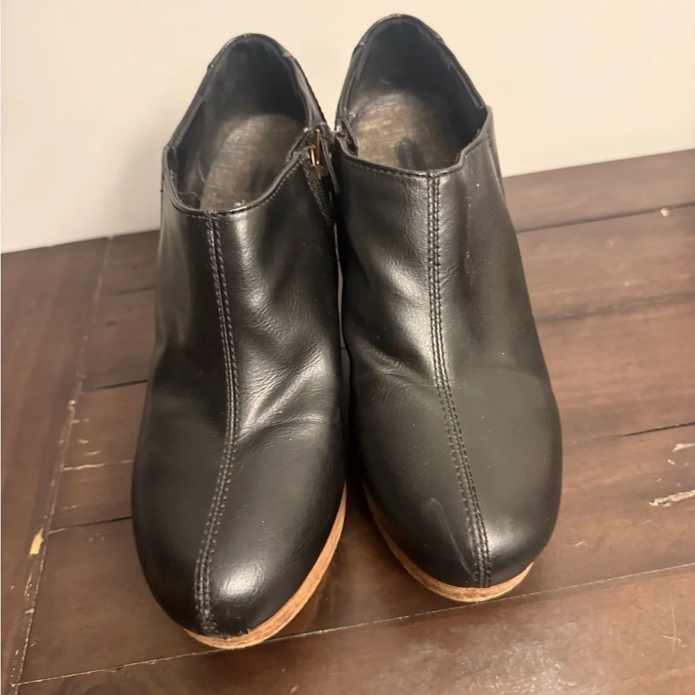 Dr. Scholl’s Black Leather Wedge Harlow Booties – Size 9.5